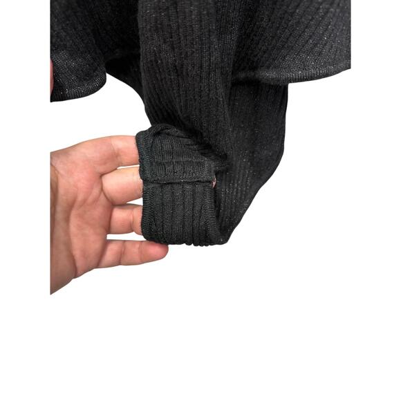 Macy’s on .34Th st Women’s Sweater Cut Shoulder Size L NEW # H795 - Picture 3 of 9